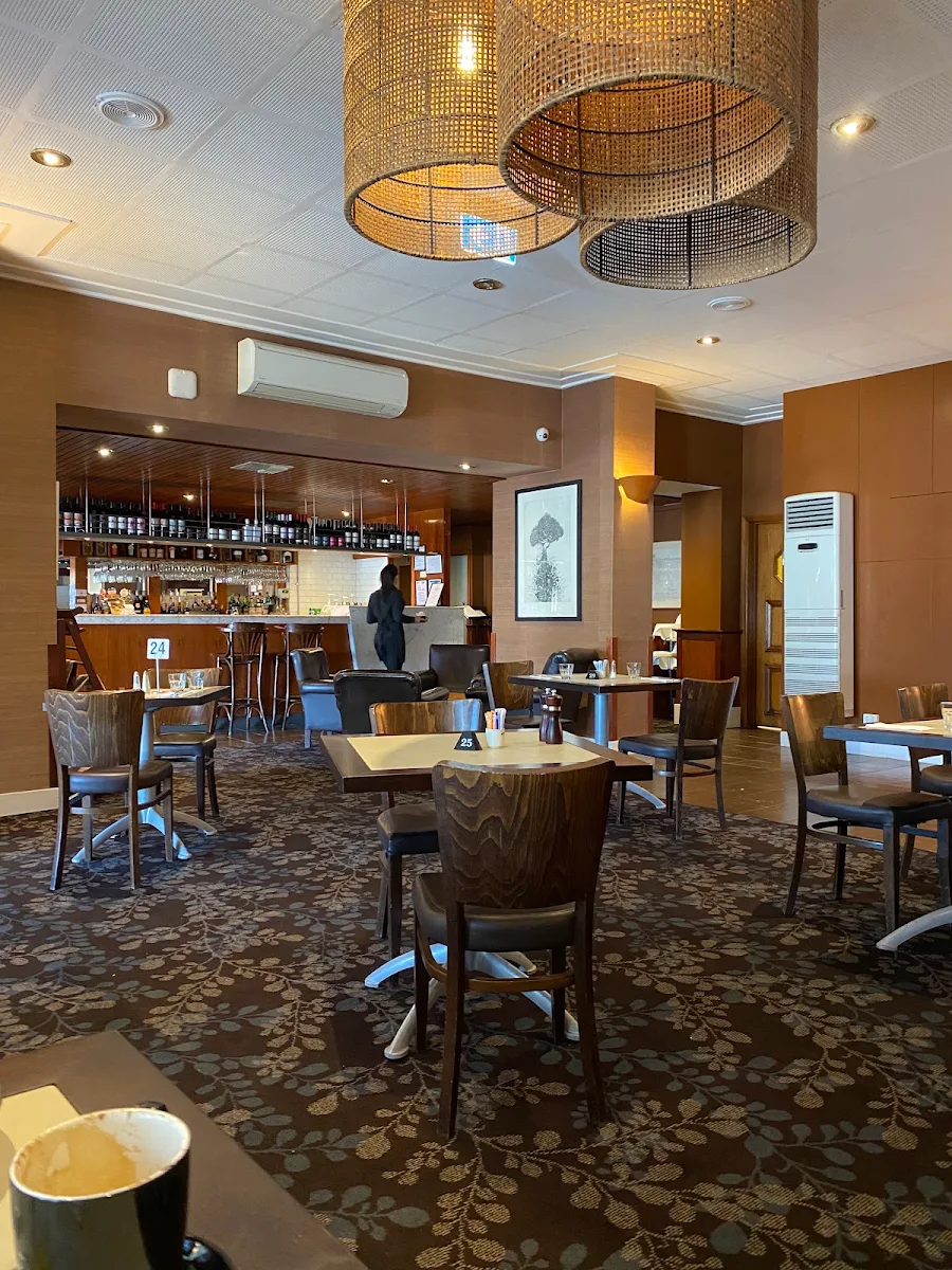 Vibe, Coffee Palace