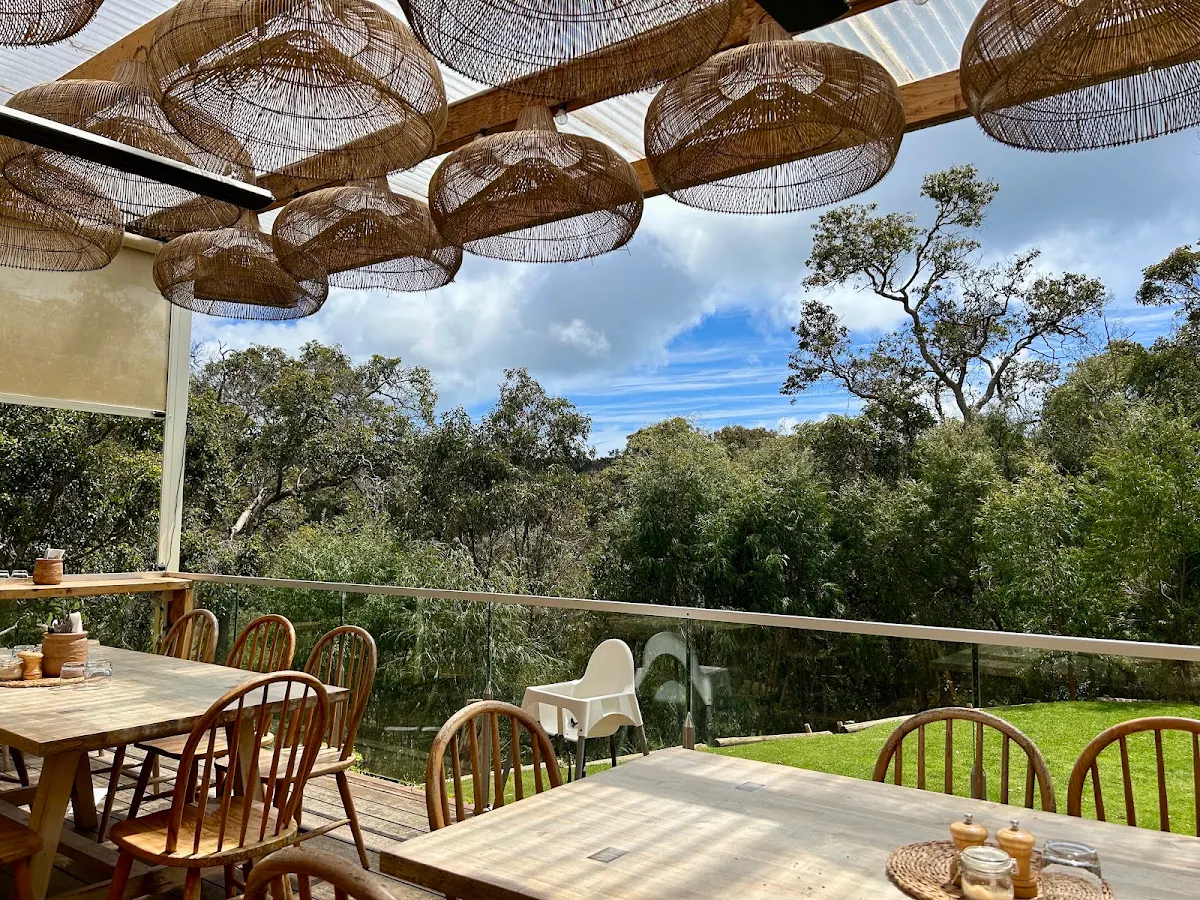 Vibe, Meelup Farmhouse