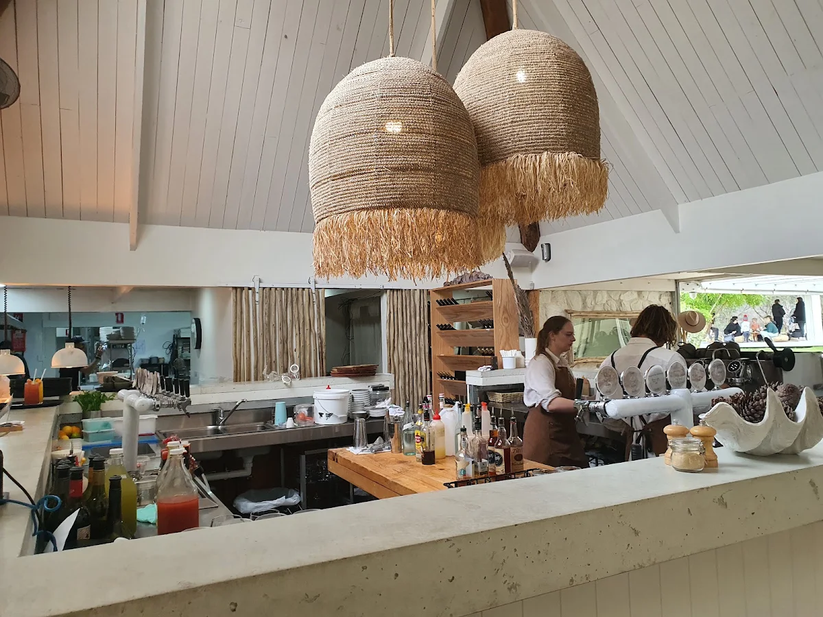 Vibe, Meelup Farmhouse