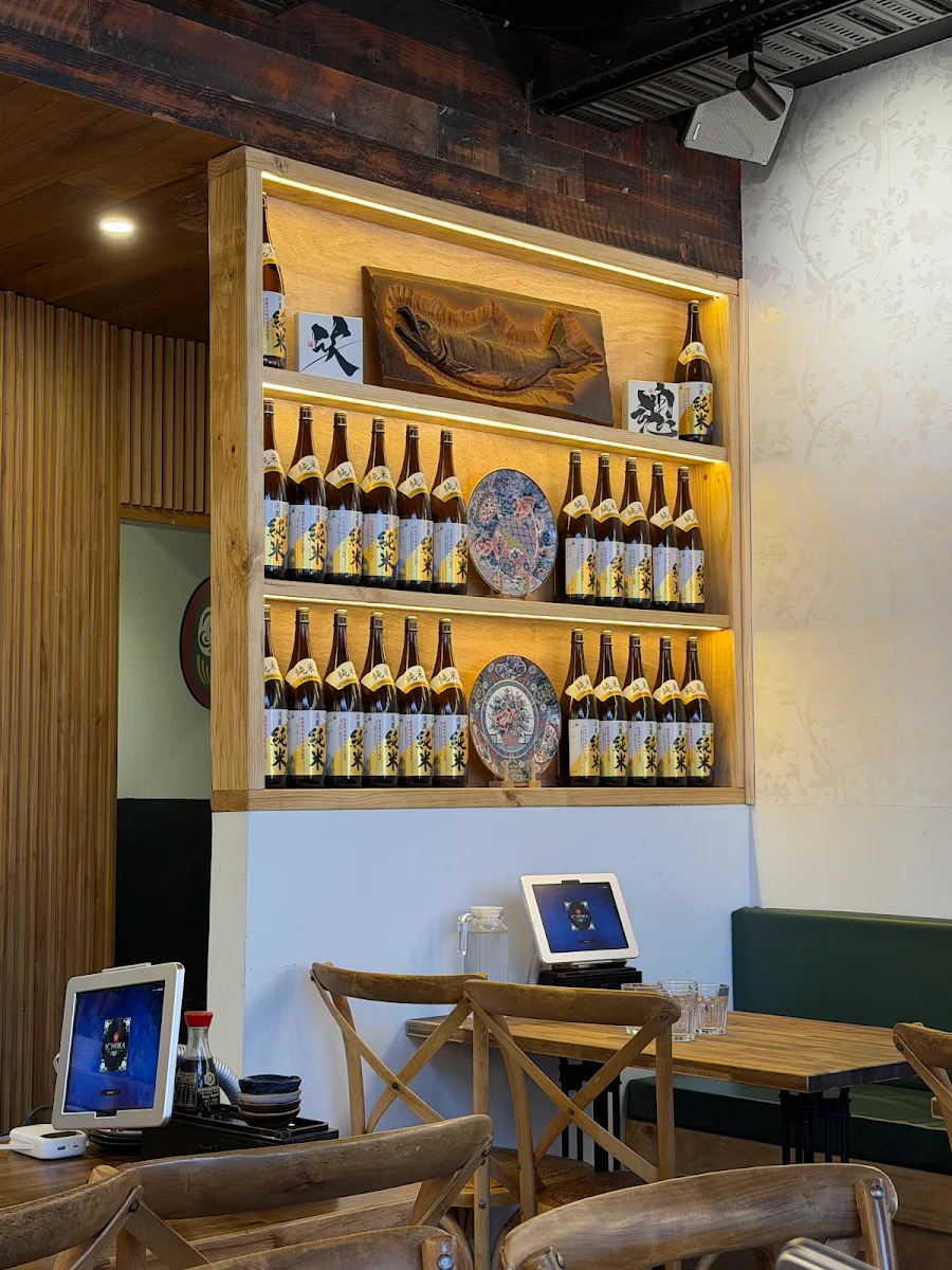 Vibe, Ichika-Sushi & Asian Cuisine