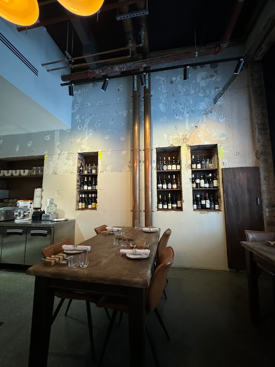 Vibe, Perspective Dining (Eucalyptus Room)