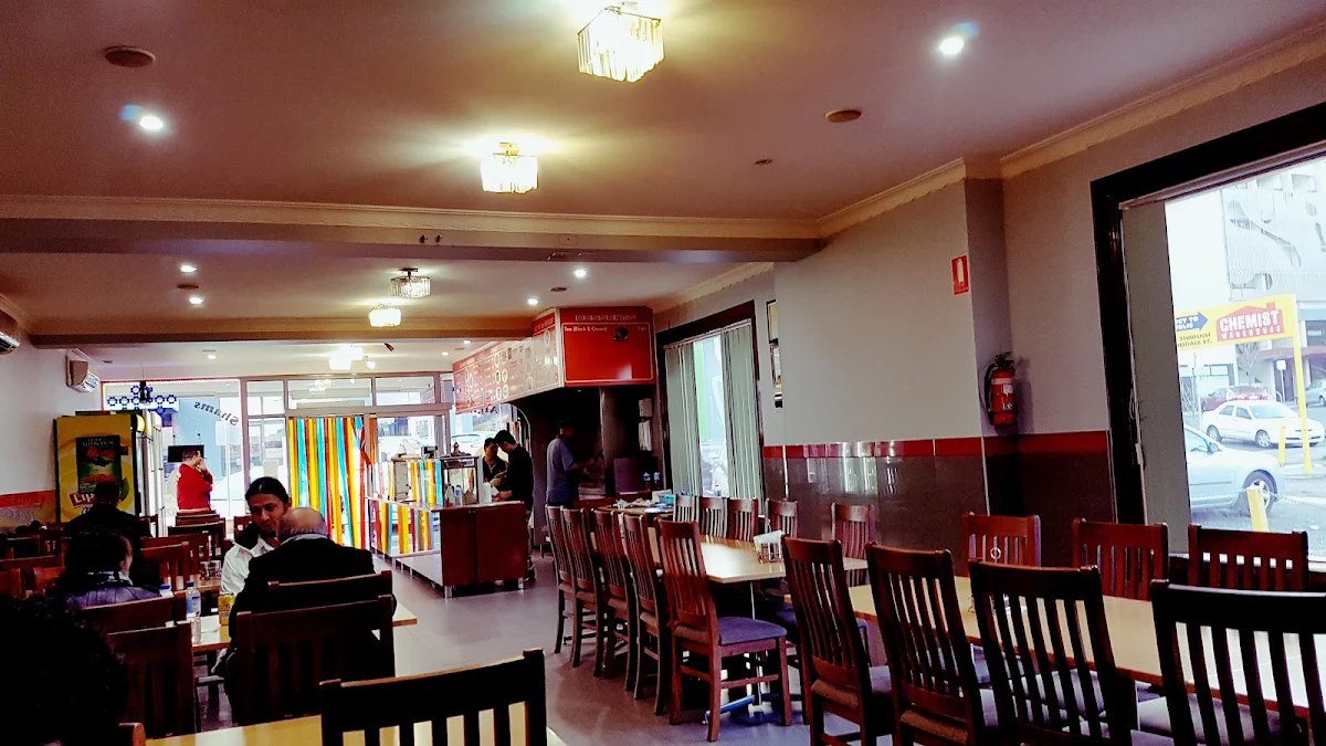 Vibe, Shams Restaurant