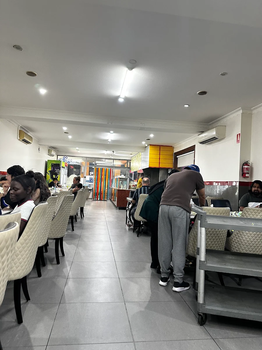 Vibe, Shams Restaurant