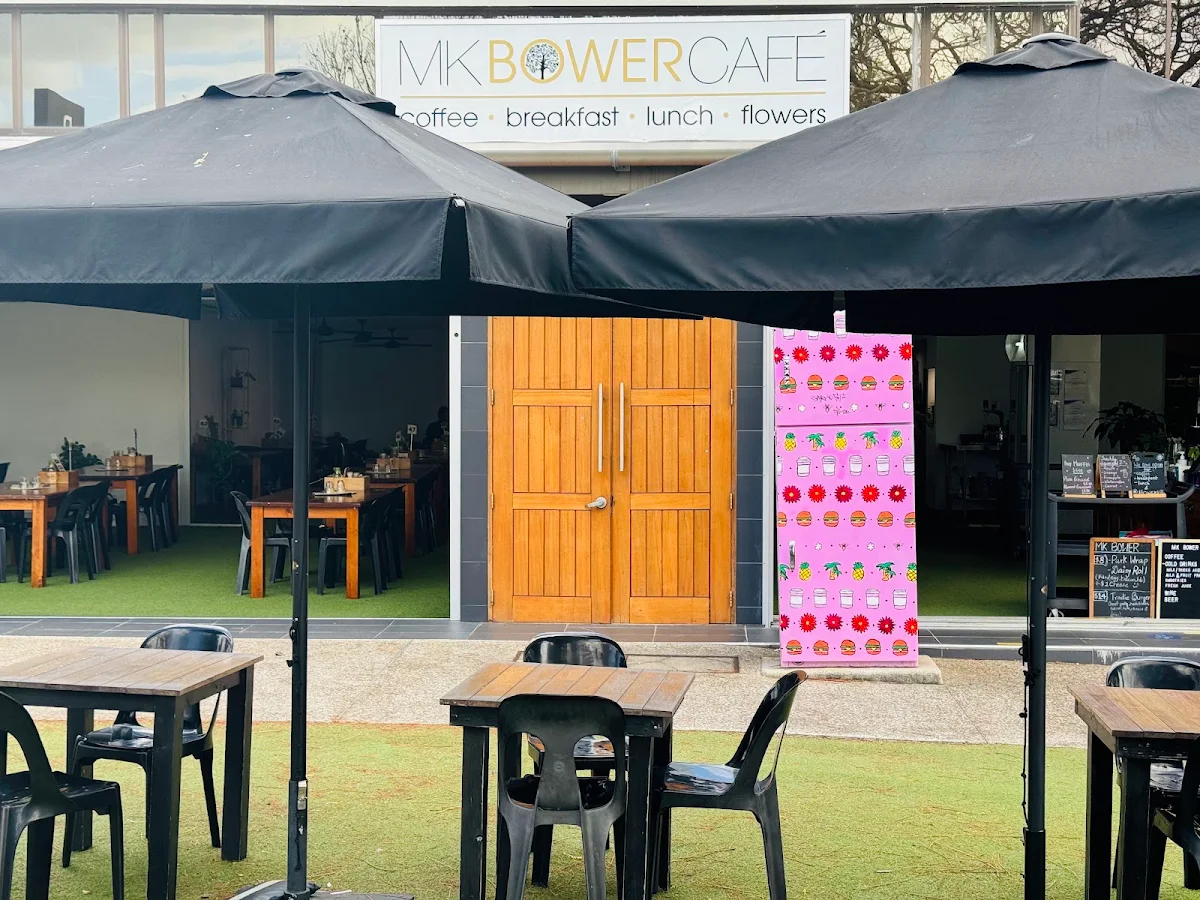 Vibe, MK Bower cafe