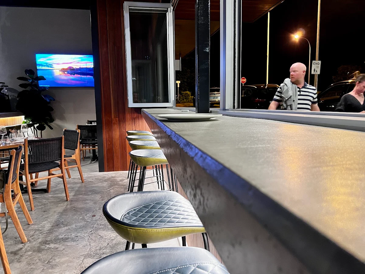 Vibe, Wharf St. Distillery Restaurant