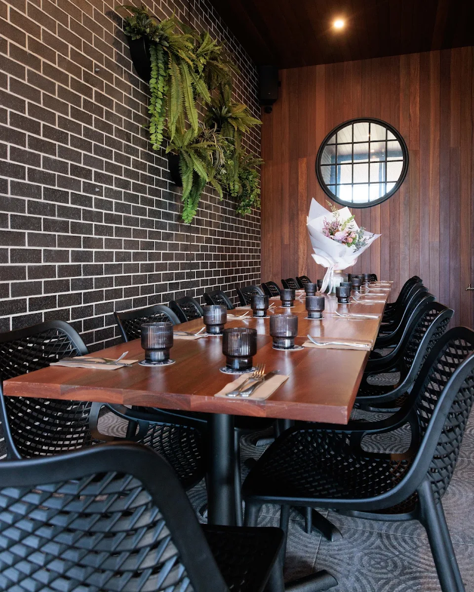 Vibe, Wharf St. Distillery Restaurant