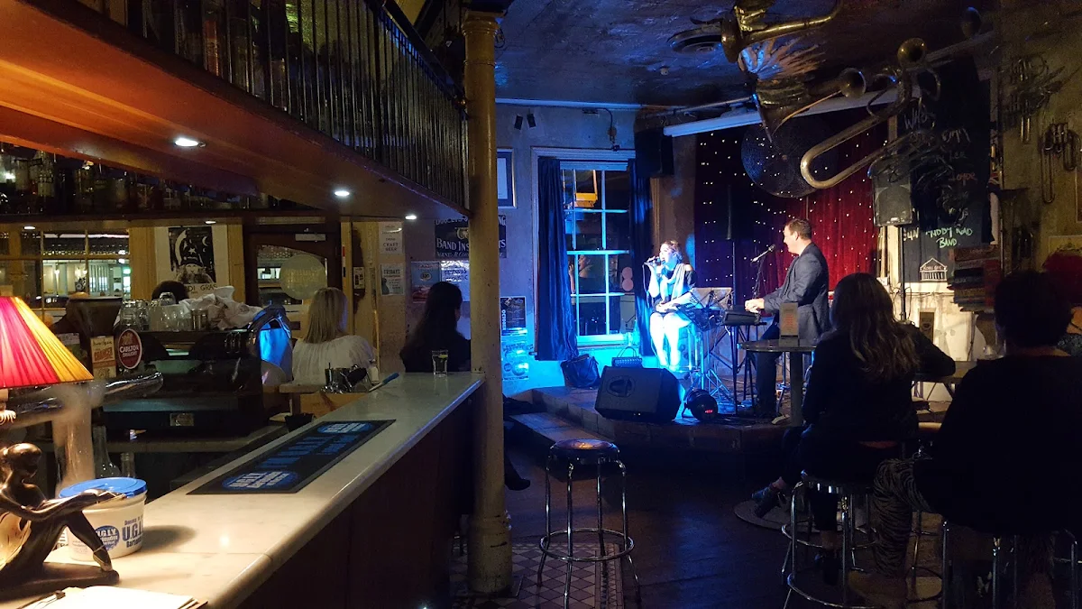 Vibe, Royal Oak