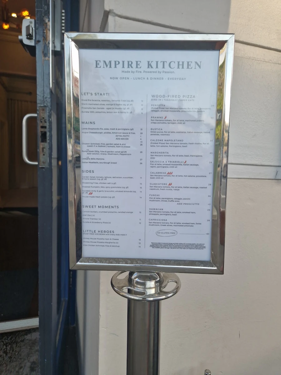 Menu, Empire Hotel