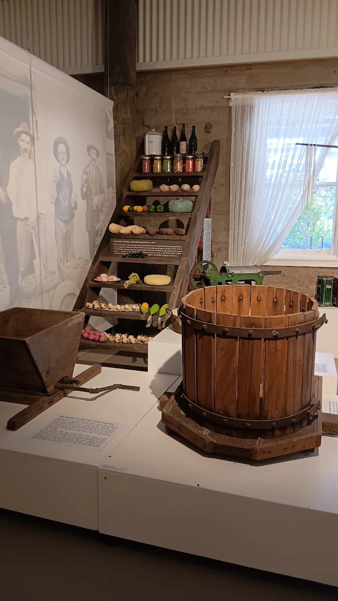 Food & drink, New Italy Cafe