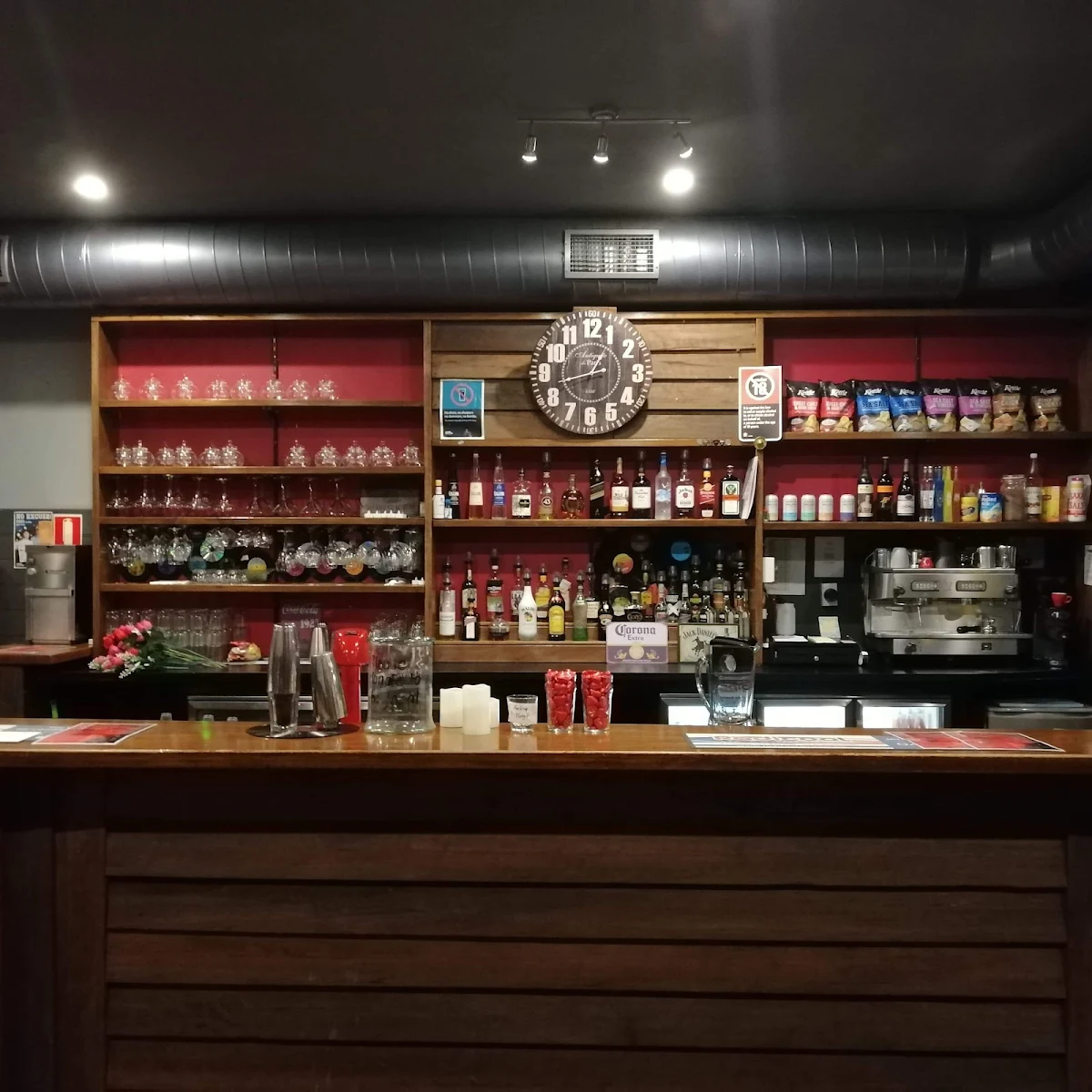 Vibe, Bottlerocket Bar & Cafe