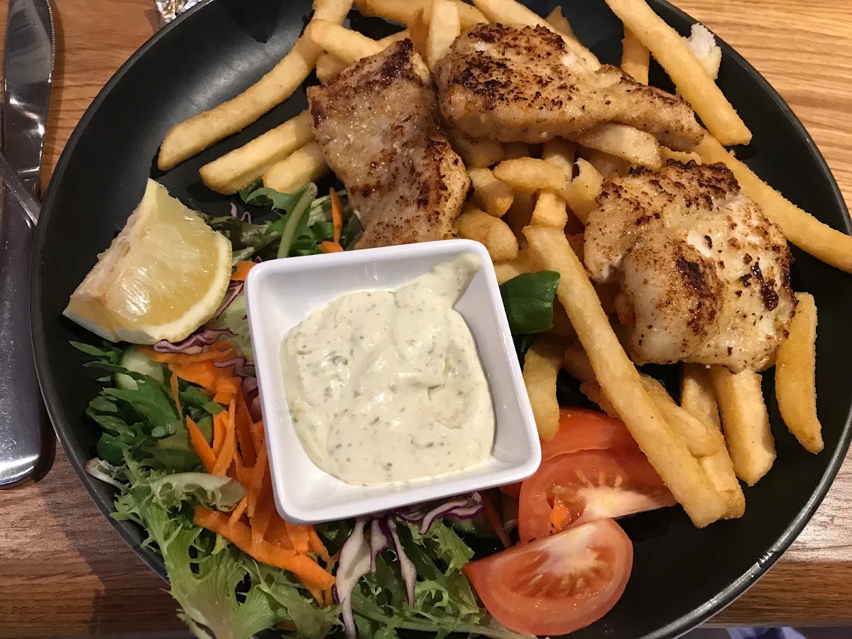 Food & drink, The Pier Hotel