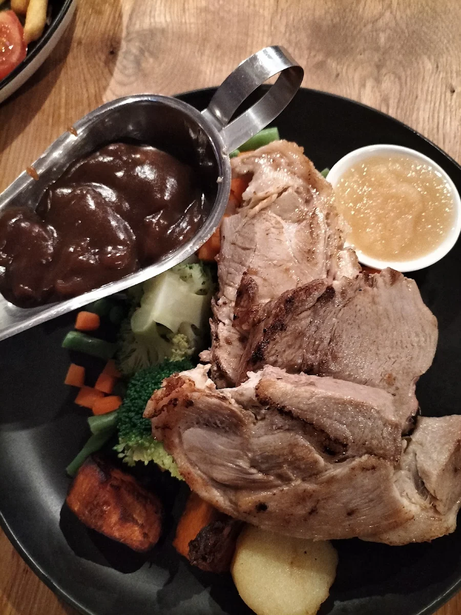 Food & drink, The Pier Hotel