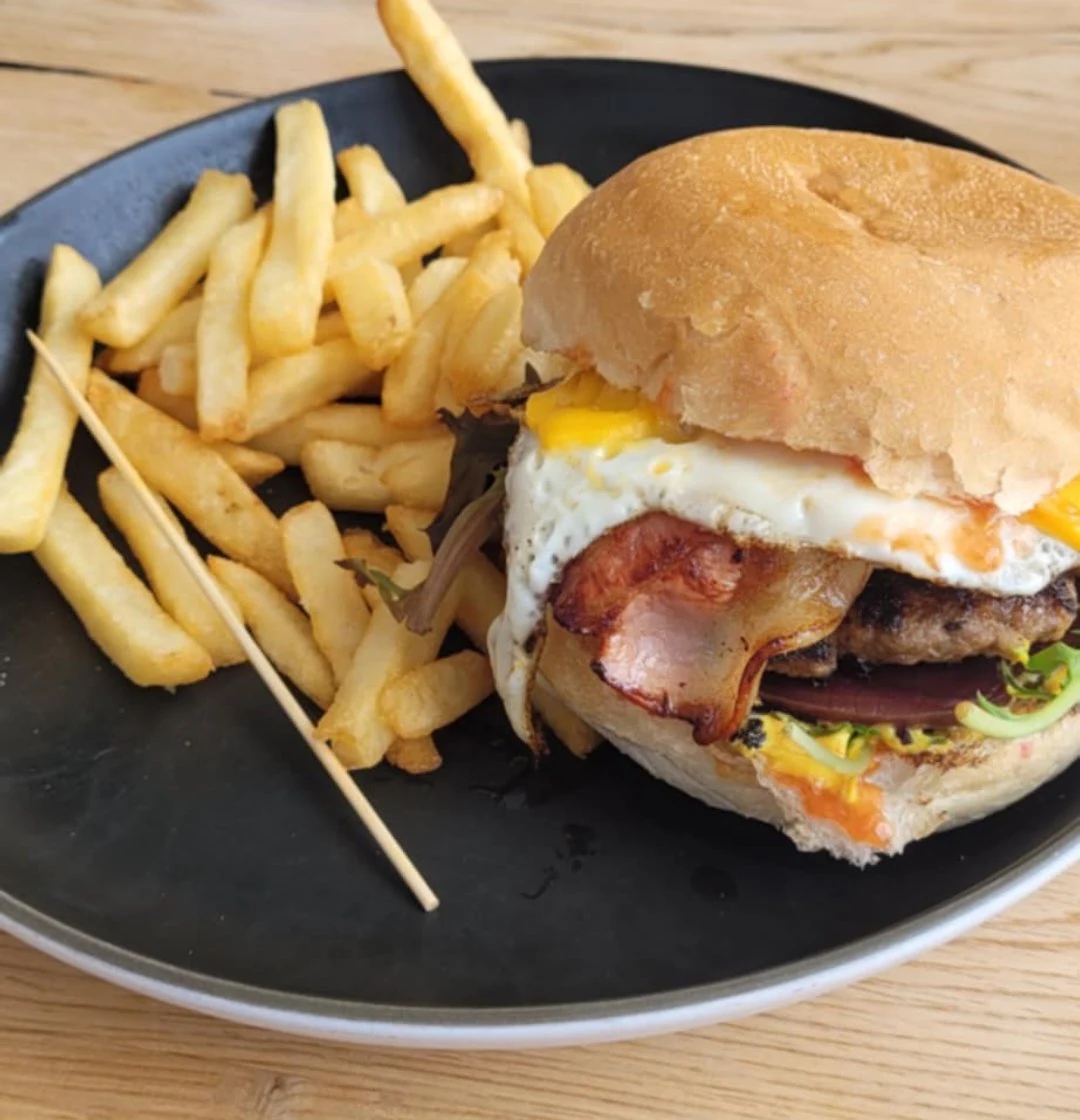Food & drink, The Pier Hotel