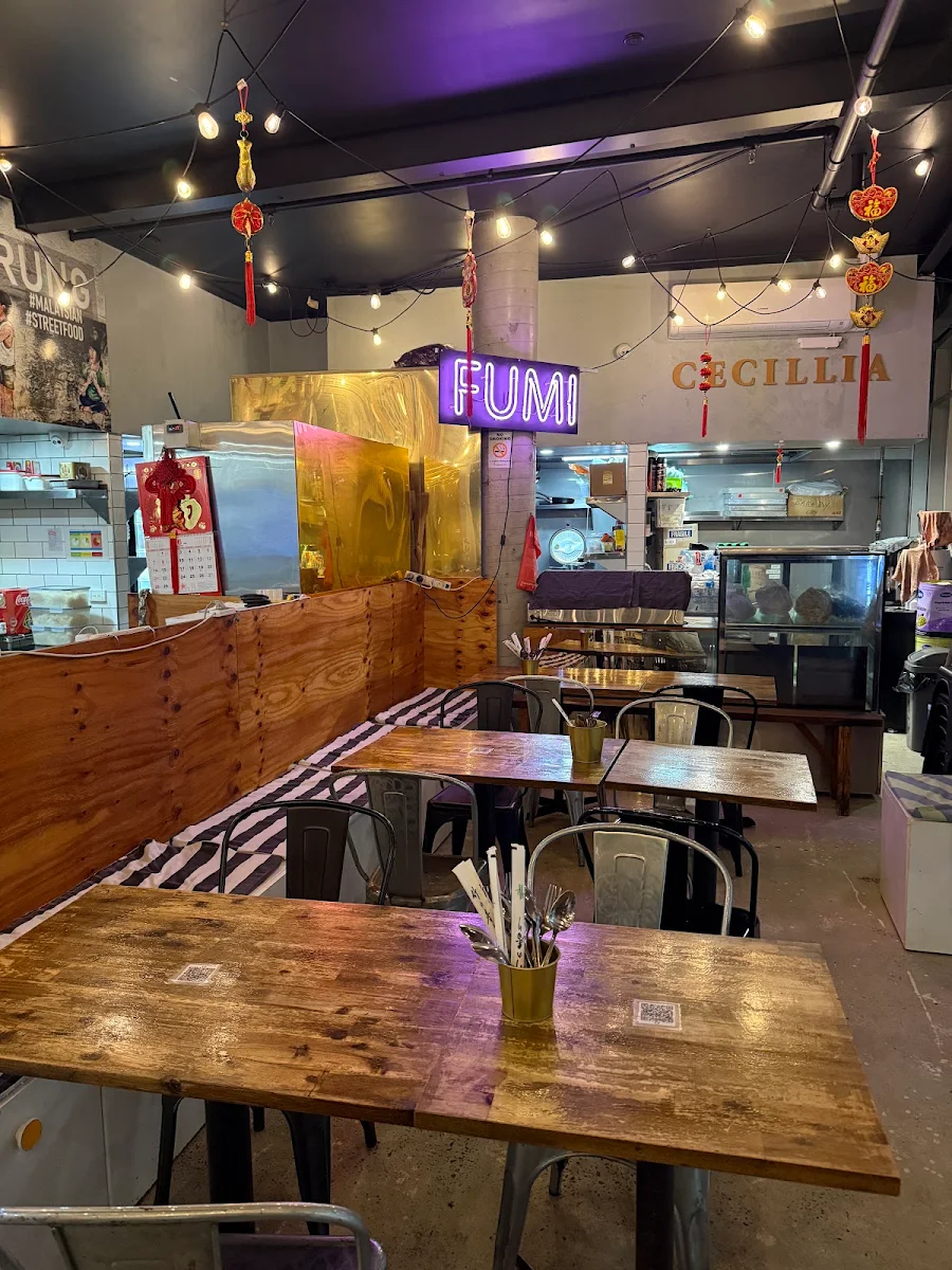 Vibe, Food Hall