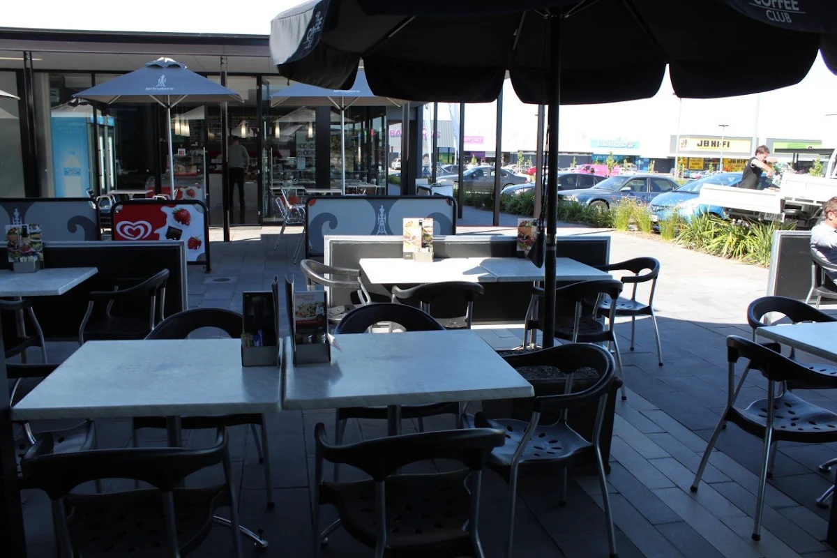 Vibe, The Coffee Club Café