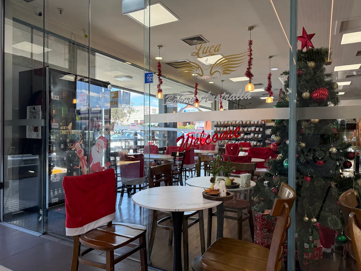 Vibe, Luca Cafe & Grocery