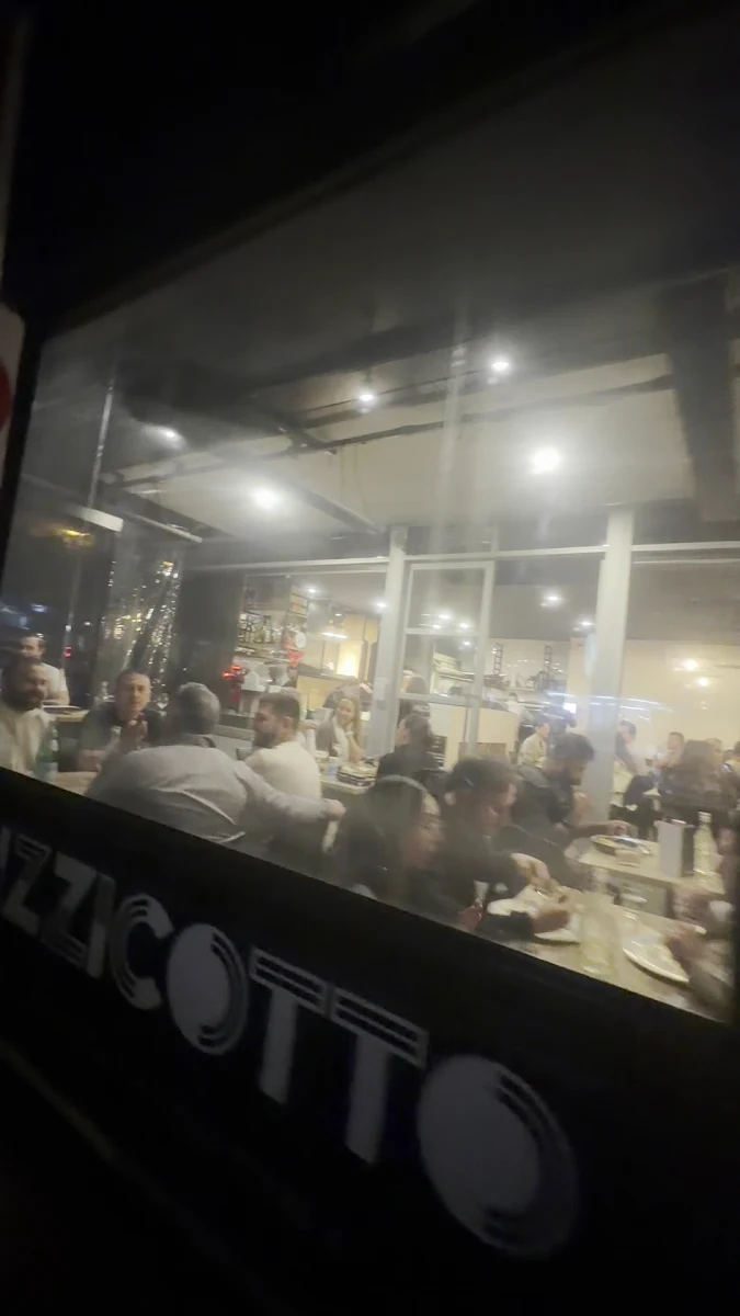 Vibe, Pizzicotto Pizzeria e Cucina - Italian Restaurant Strathmore and Essendon