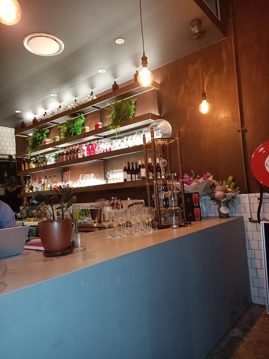 Vibe, Maysa Thai Wolli Creek