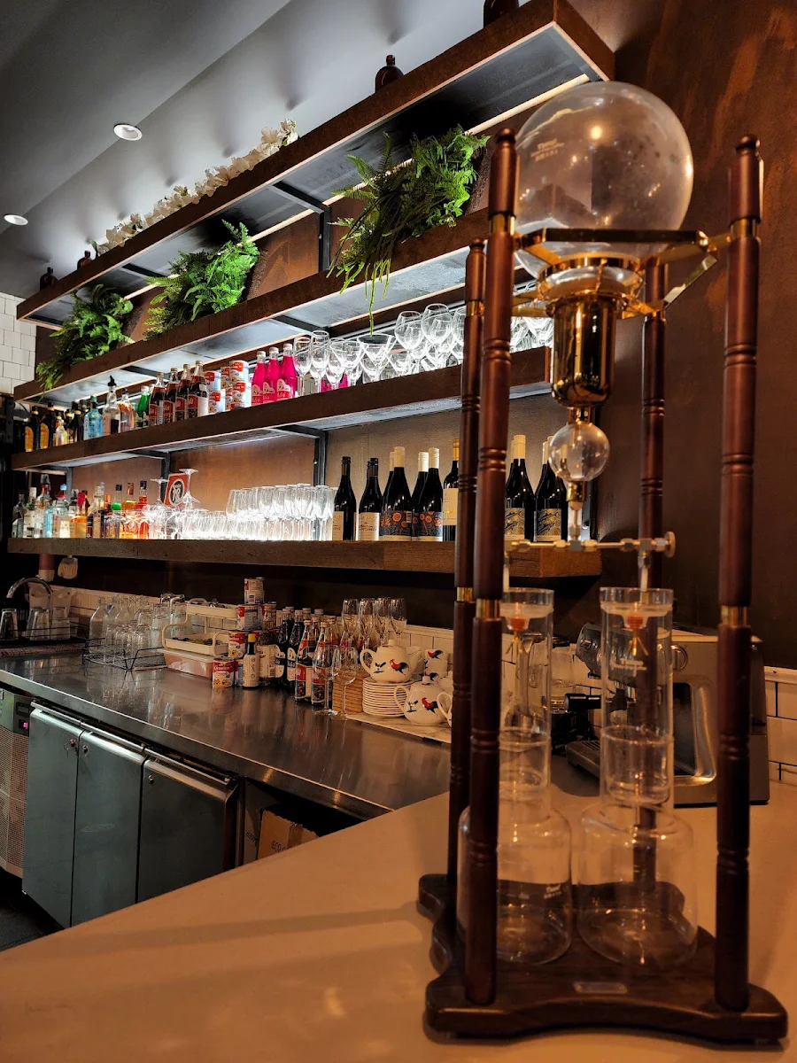 Vibe, Maysa Thai Wolli Creek
