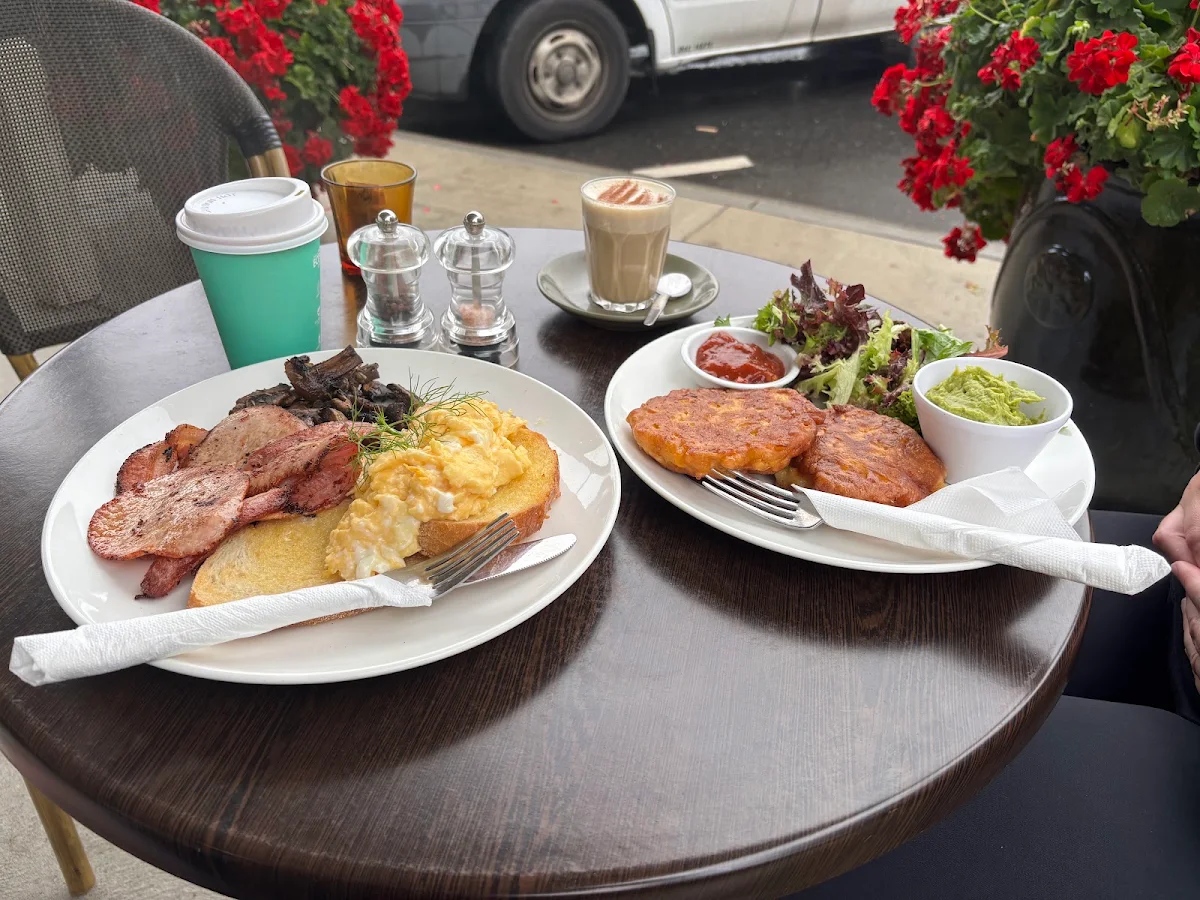 Food & drink, Loch Village General Store