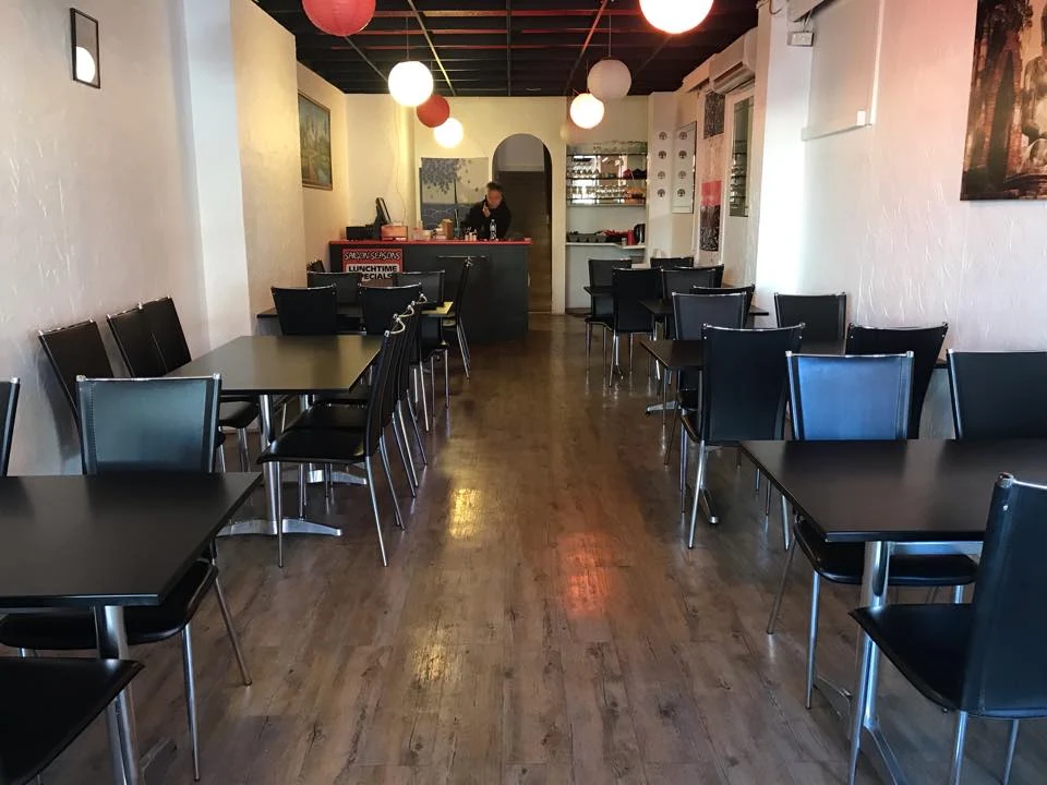 Vibe, Mandy's Restaurant