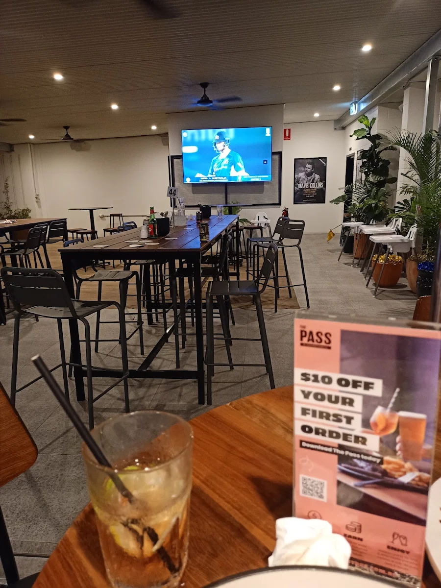 Vibe, Metropolitan Hotel