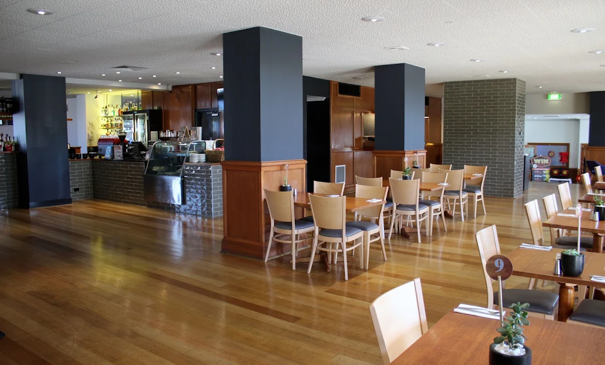 Vibe, The Club Hotel