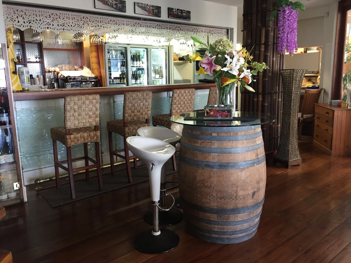 Vibe, Copper Spoon Thai Restaurant & Bar