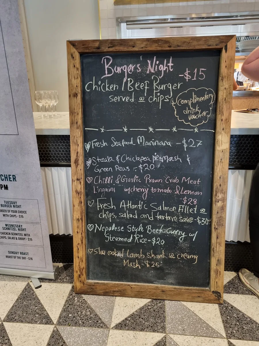 Menu, Club Austral