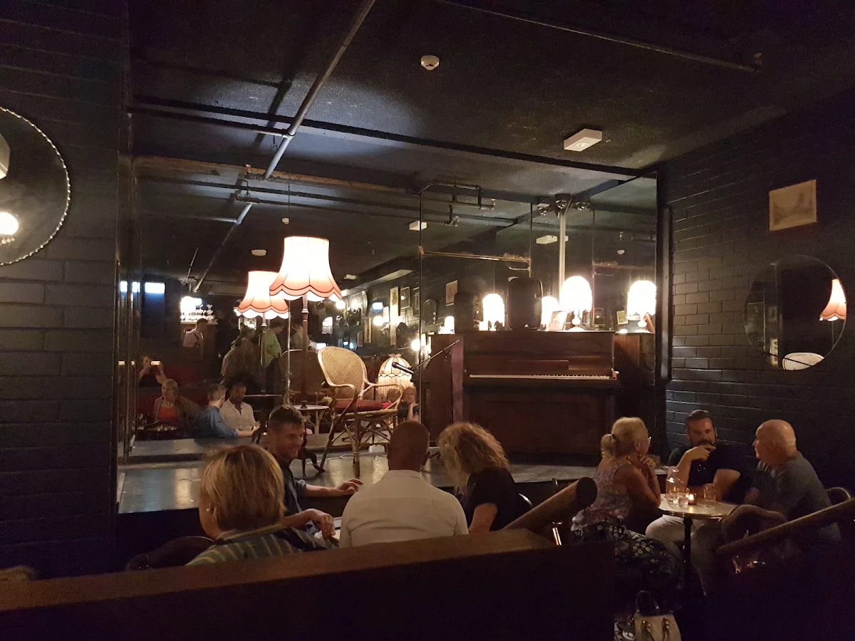 Vibe, Dulcie's Kings Cross