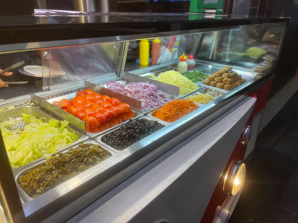 Vibe, Surfers Pizza Kebab (SPK Cavill)