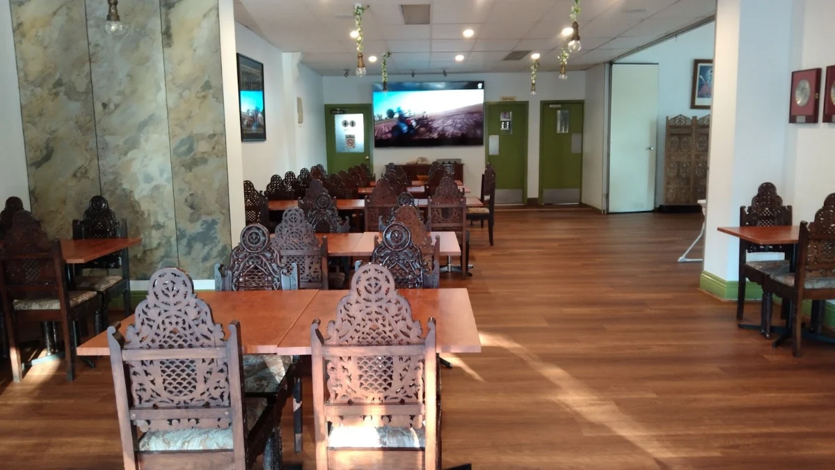 Vibe, Tandoori King Indian Restaurant & Wine Bar