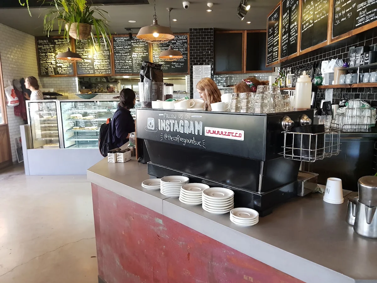 Vibe, The Coffee Grounds