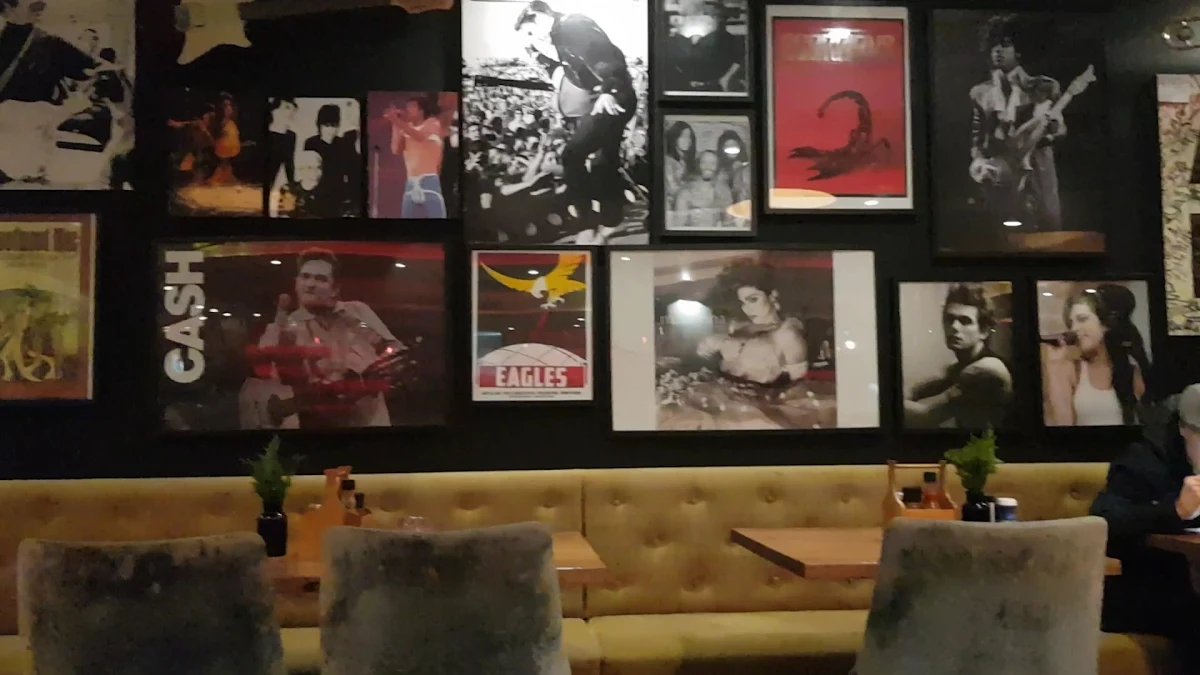 Vibe, Abbey Road Cafe