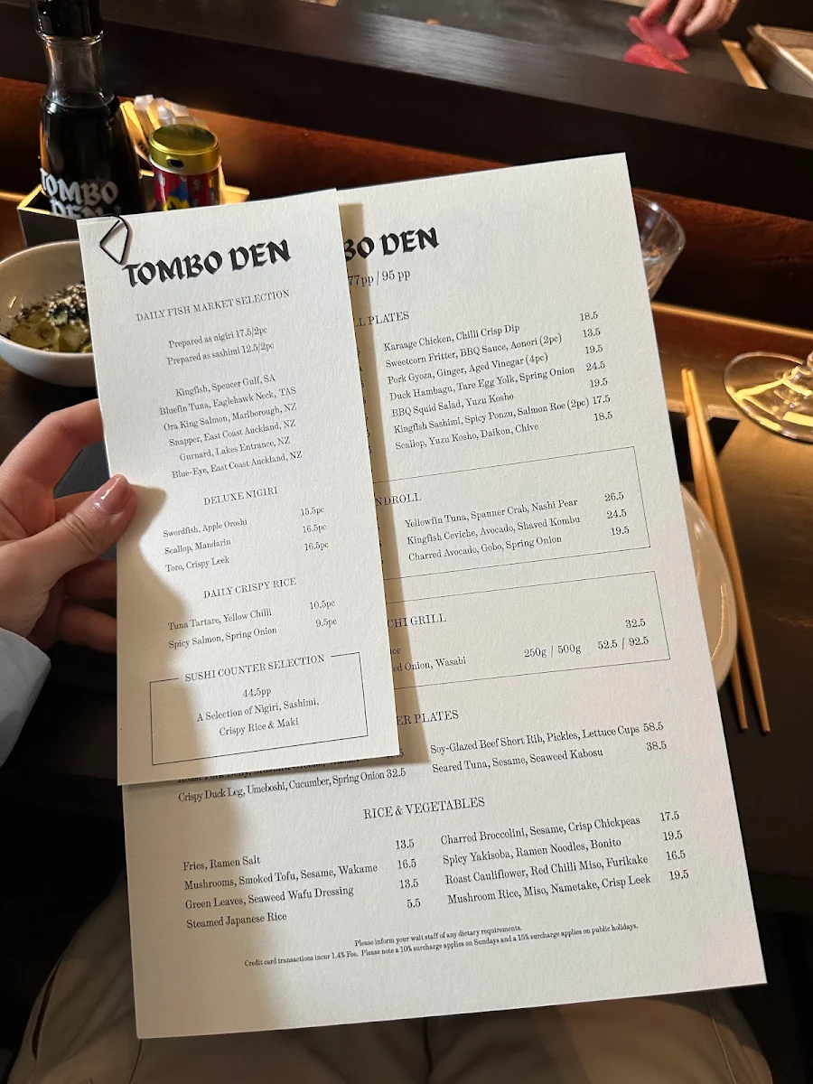 Menu, Tombo Den