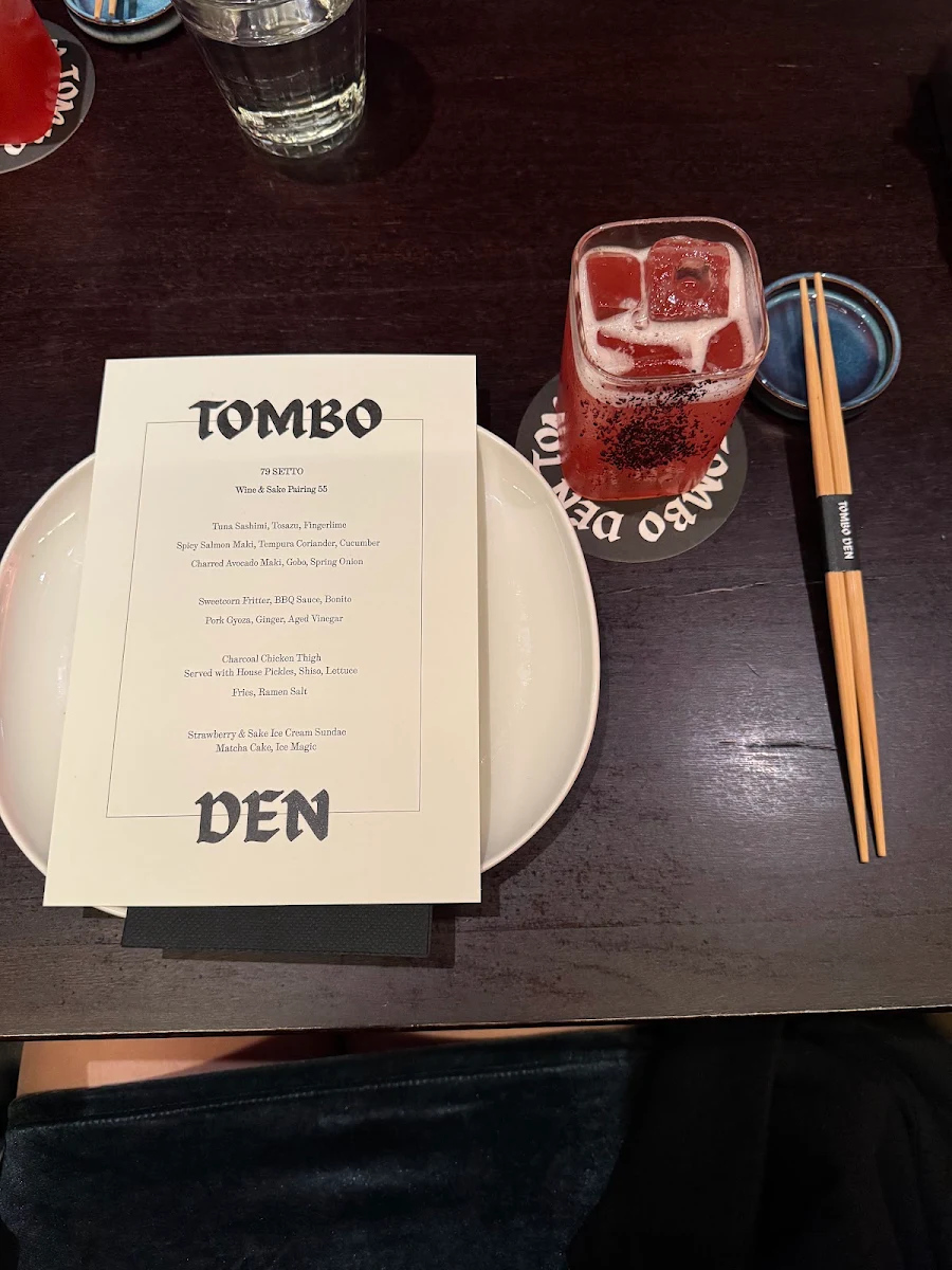 Menu, Tombo Den