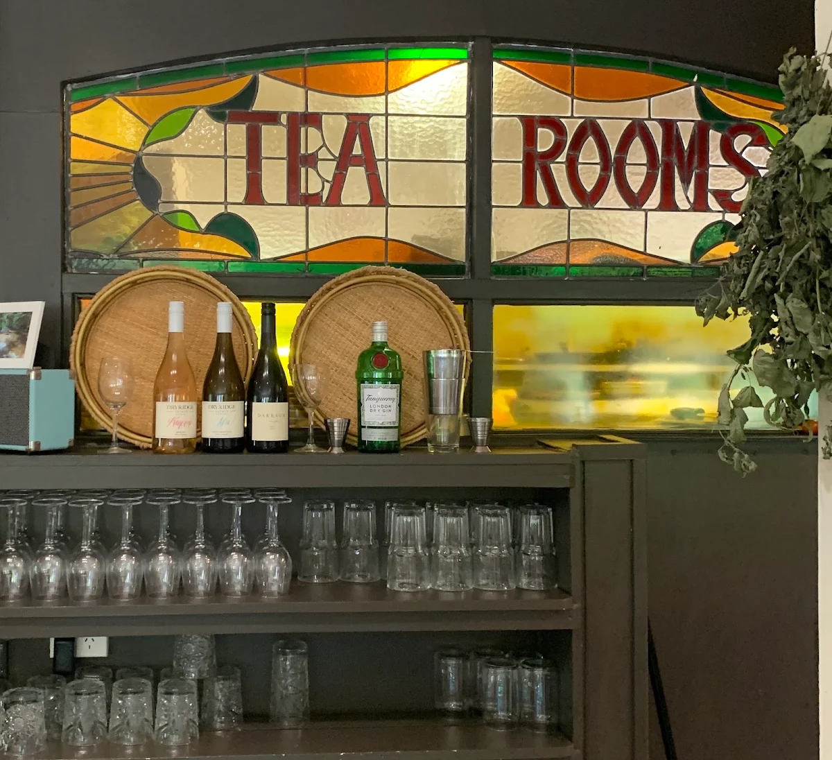 Vibe, Megalong Valley Tea Rooms