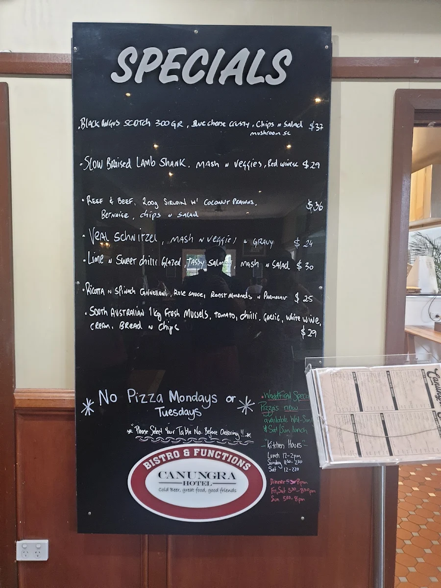 Menu, Canungra Hotel