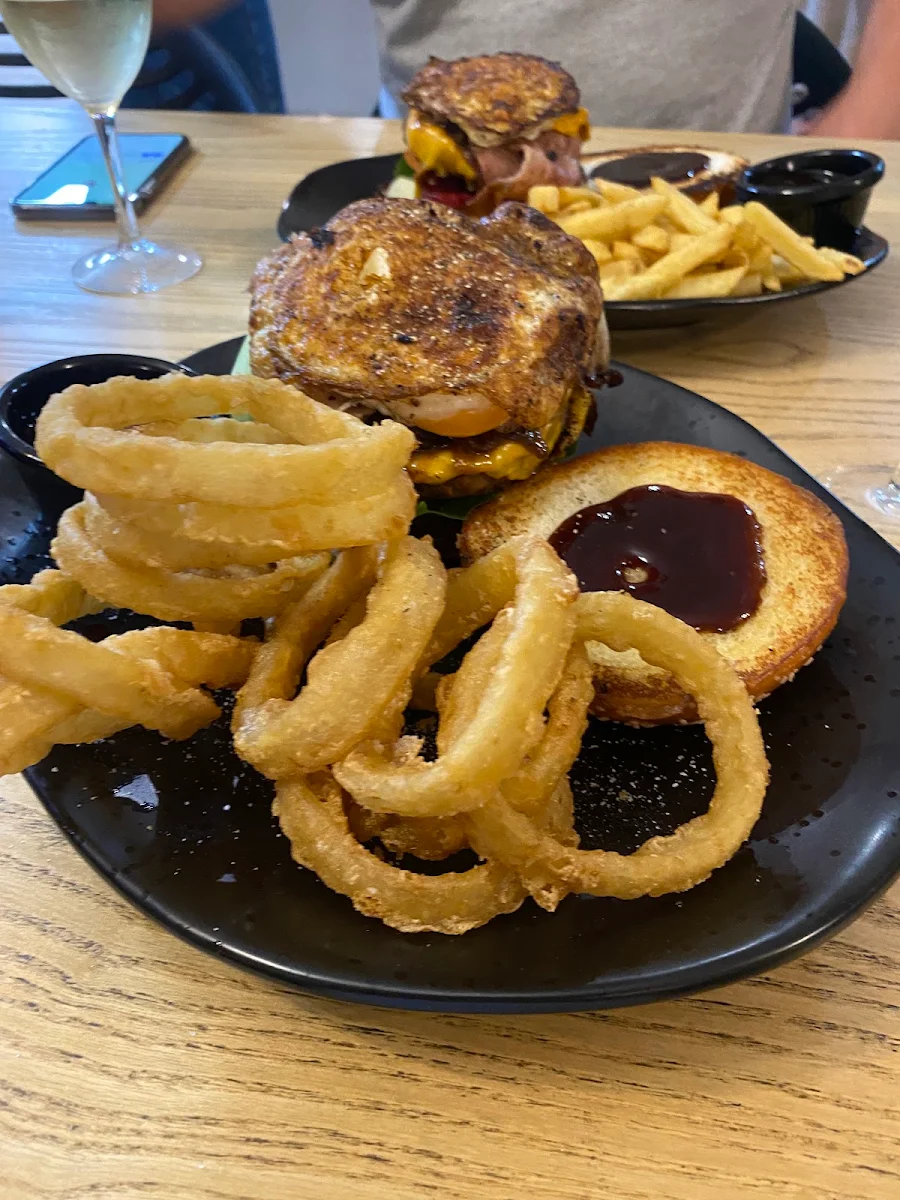 Food & drink, The Longreach Tavern