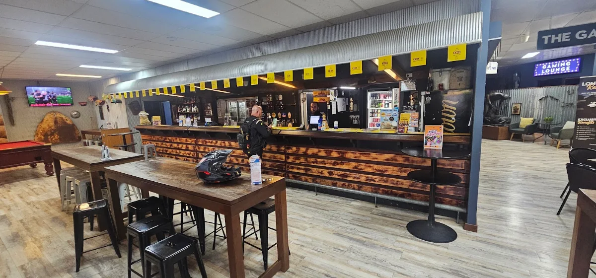 Vibe, The Longreach Tavern
