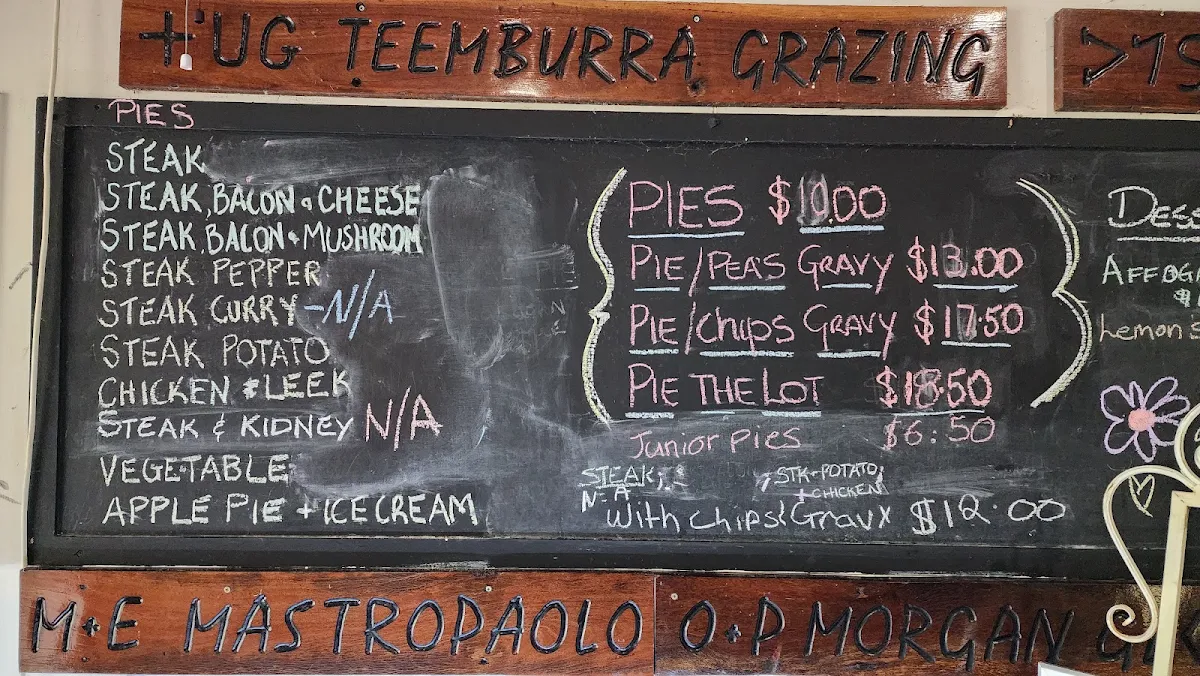 Menu, Pinnacle Family Hotel
