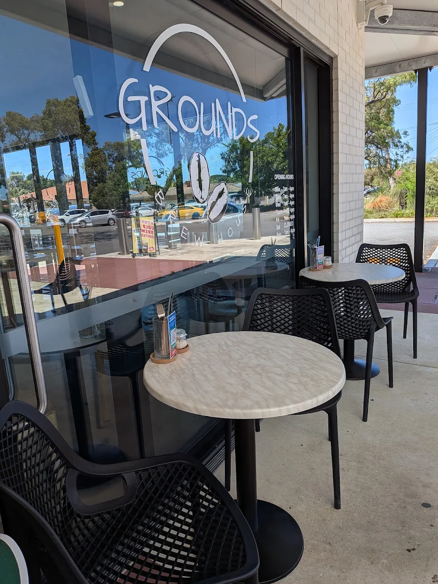 Vibe, Grounds Brew House