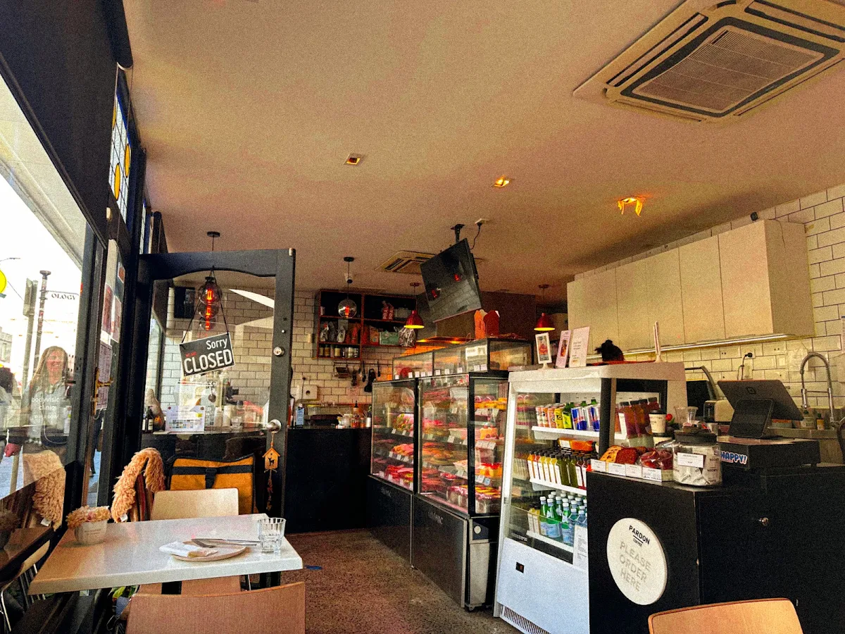Vibe, PARDON Coffee