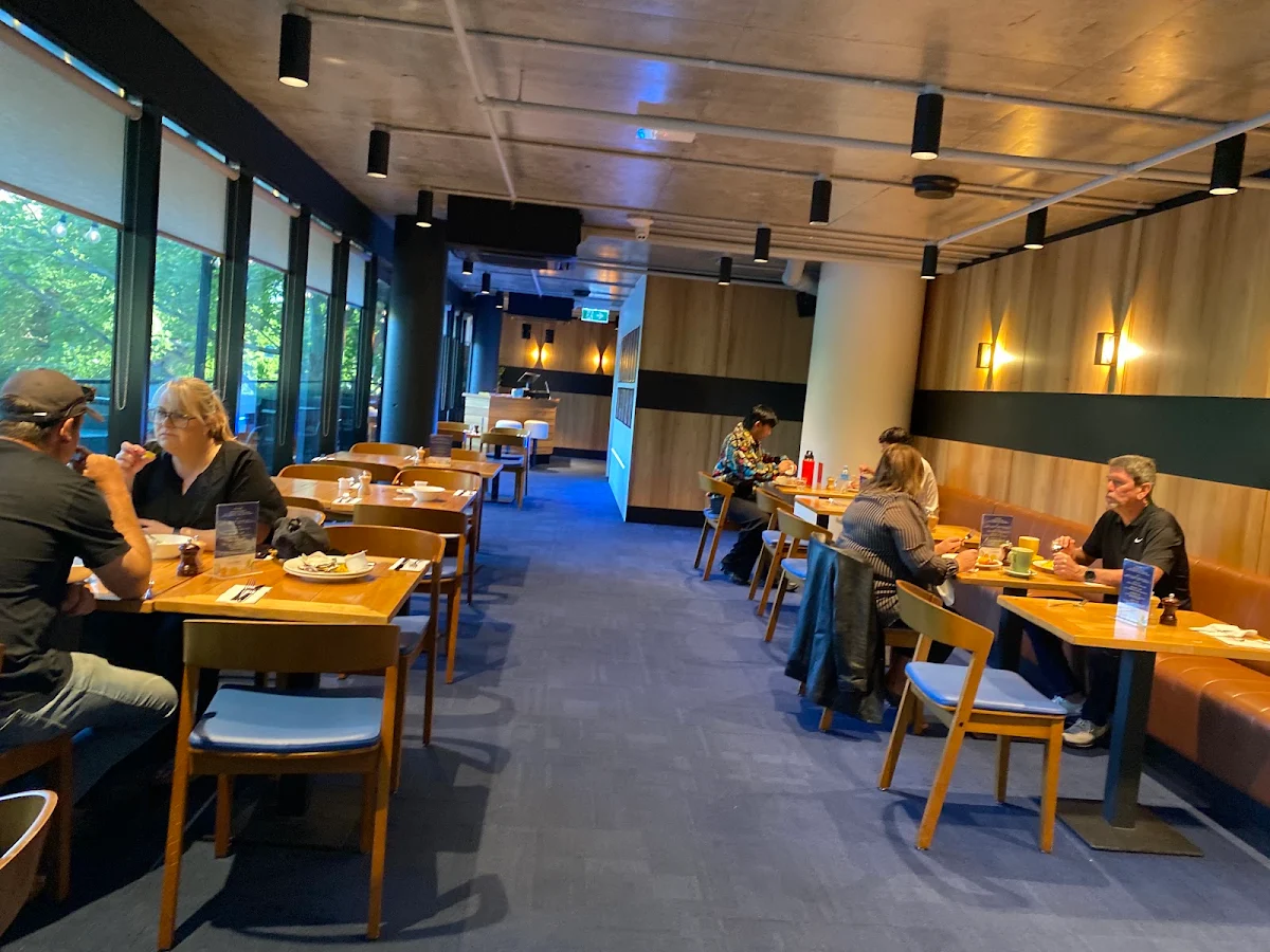 Vibe, Jazz Corner Restaurant and Bar
