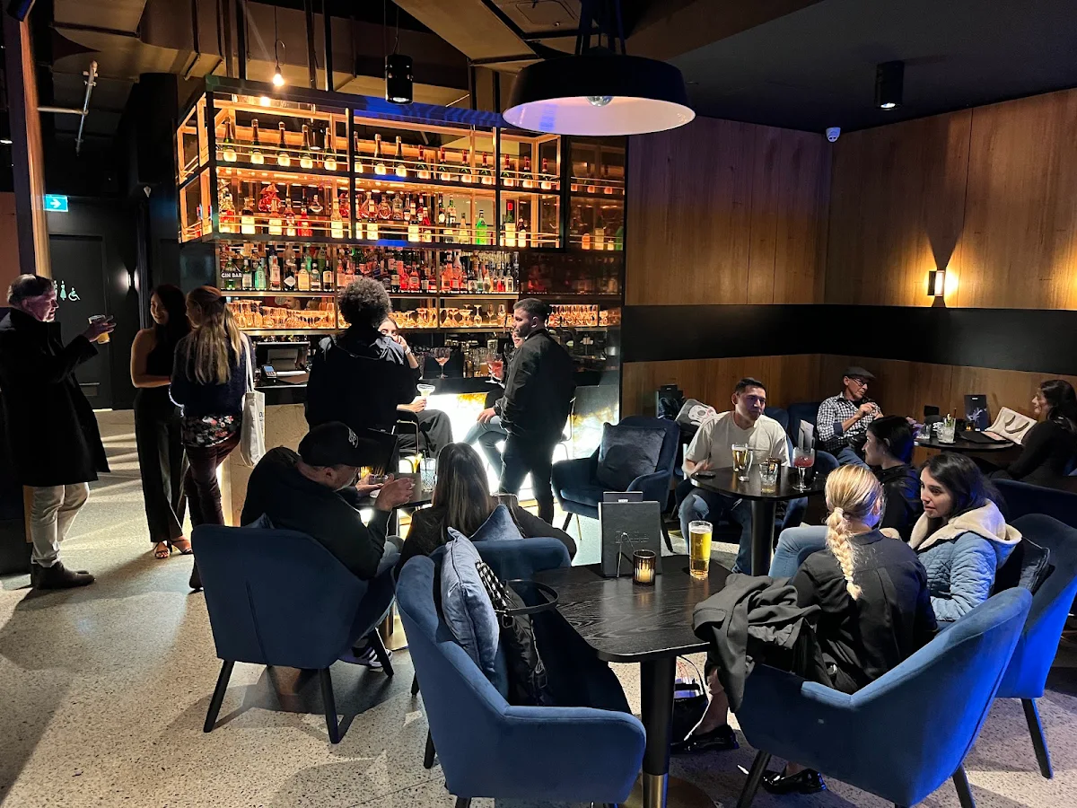 Vibe, Jazz Corner Restaurant and Bar