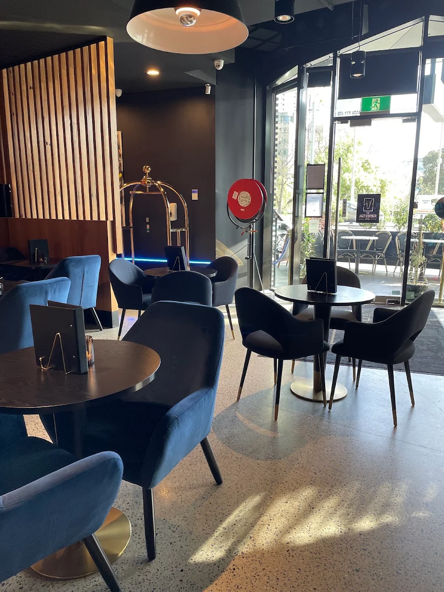 Vibe, Jazz Corner Restaurant and Bar