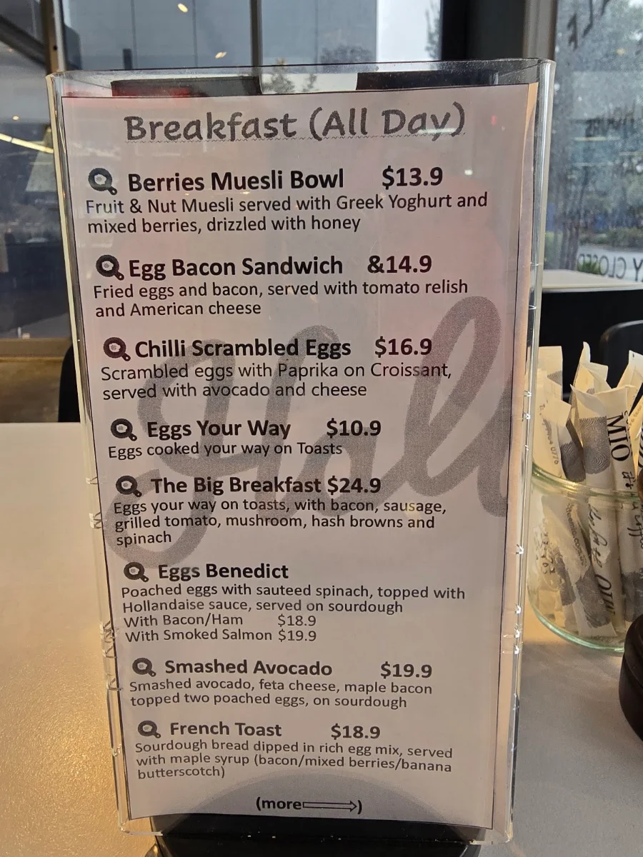 Menu, Half/Half Café