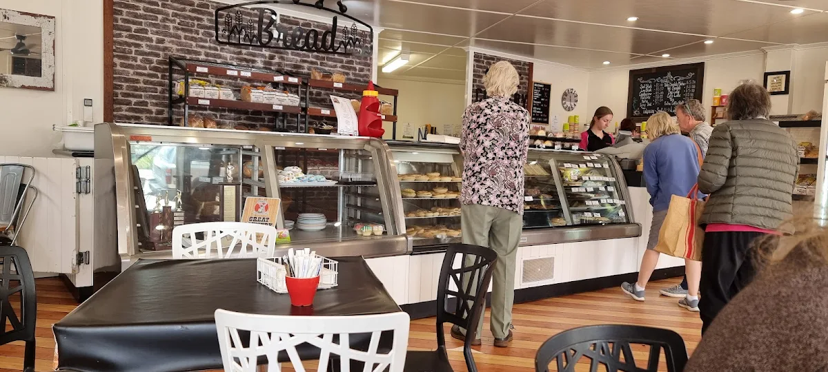 Vibe, Great Country Pies