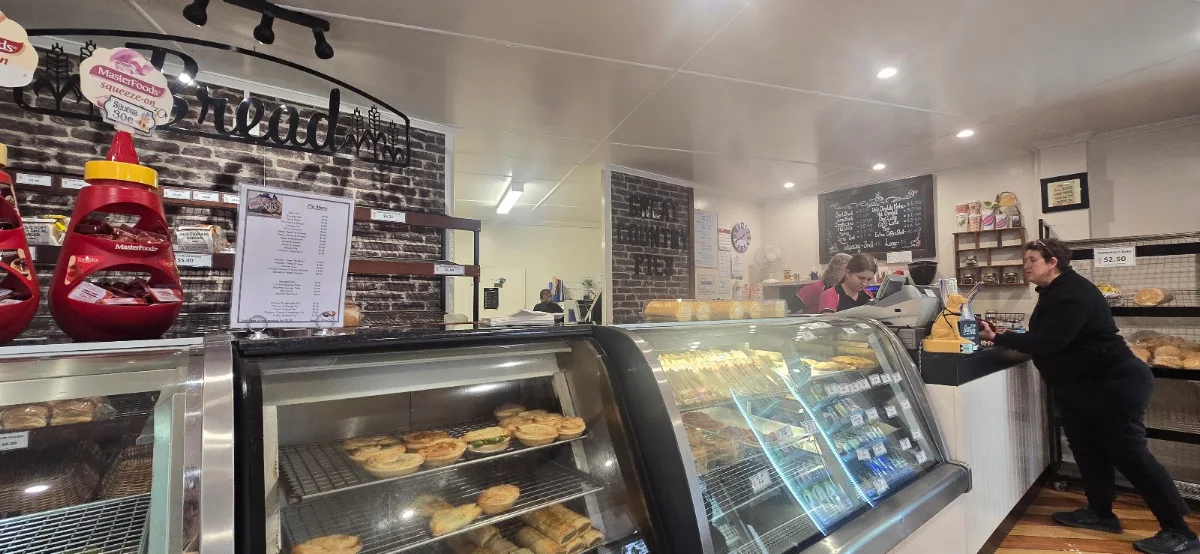 Vibe, Great Country Pies