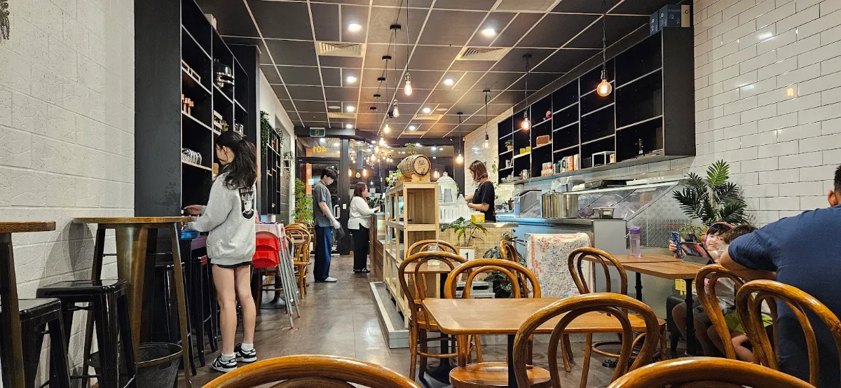 Vibe, Wok Fire Asian Fusion